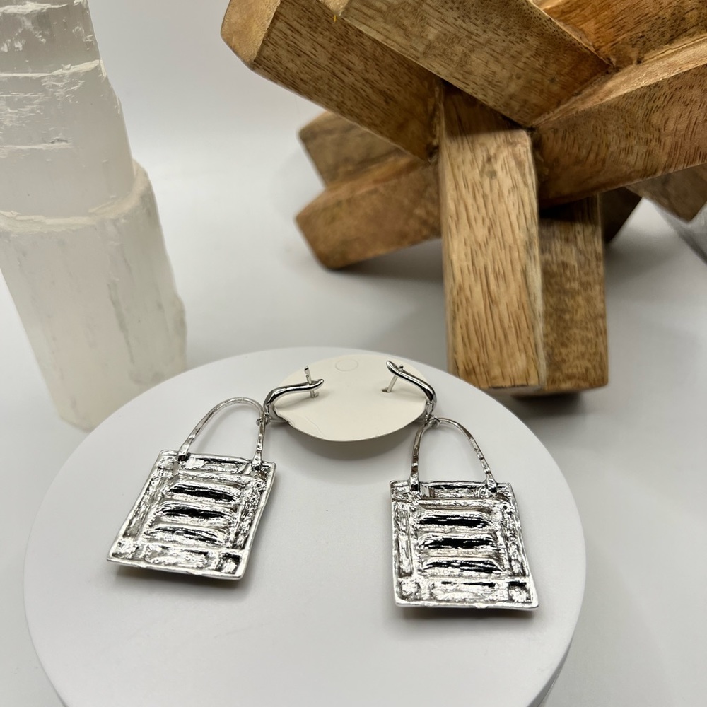 Art Deco Earrings NEW - Picture 3 of 3